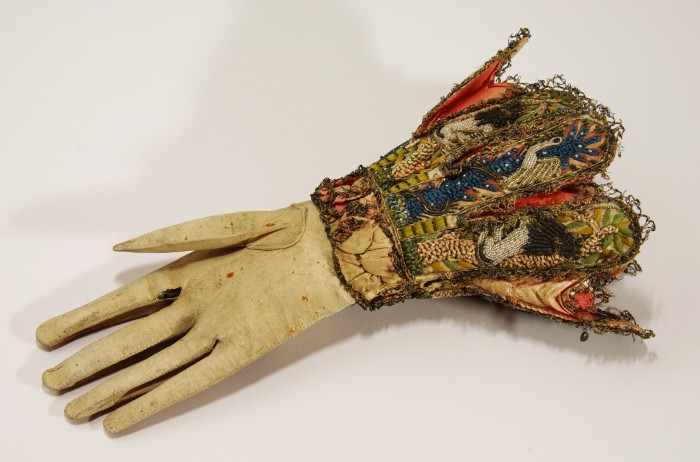 Fine embroidery work on glove